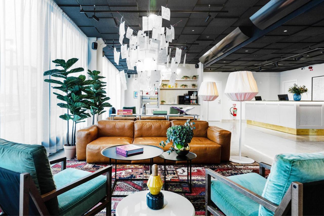 Biz Apartment Bromma Stockholm Luaran gambar The lobby of the hotel